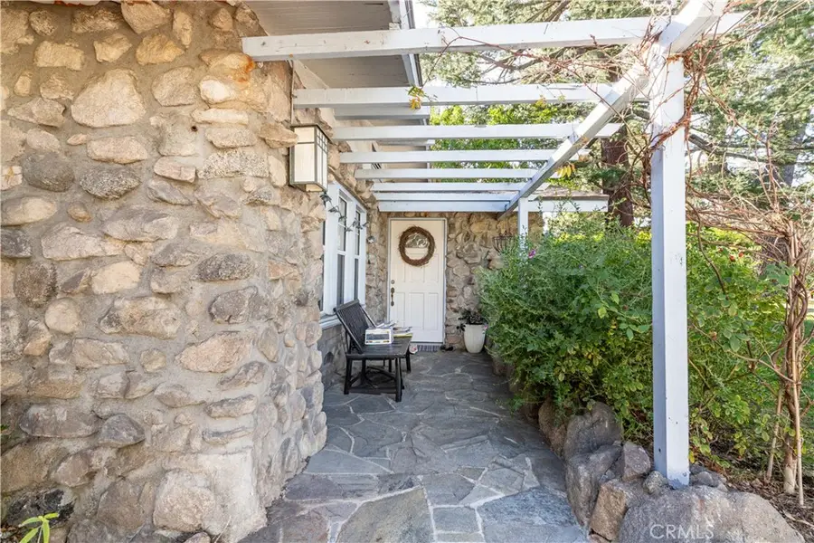 2123 Crescent, Montrose, CA 91020 - #2