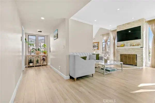 427 E Orange Grove Ave #301, Burbank, CA 91501