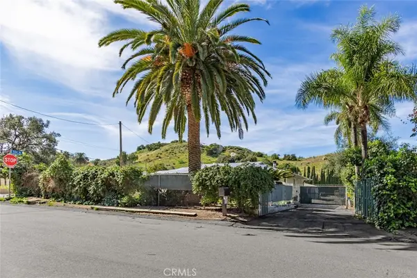 9711 Wheatland Avenue, Shadow Hills, CA 91040