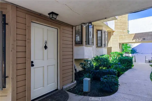 14715 Saticoy Street #14, Van Nuys, CA 91405