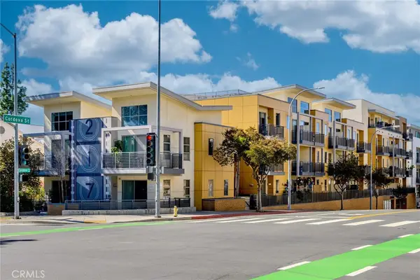 217 S Marengo #304, Pasadena, CA 91101