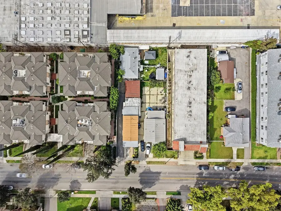 345 Concord Street, Glendale, CA 91203 - #2