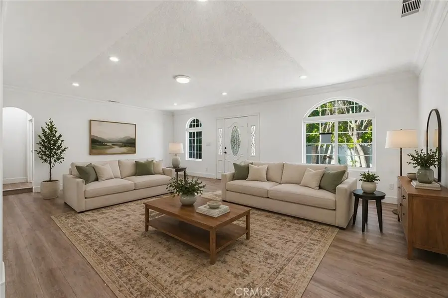 6744 Radford Avenue, North Hollywood, CA 91606 - #2