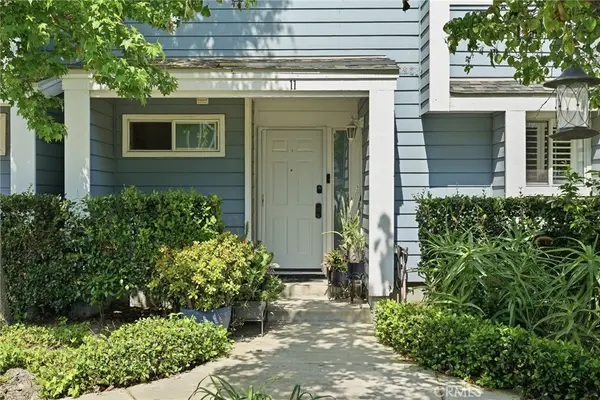 15735 Nordhoff Street #11, North Hills, CA 91343