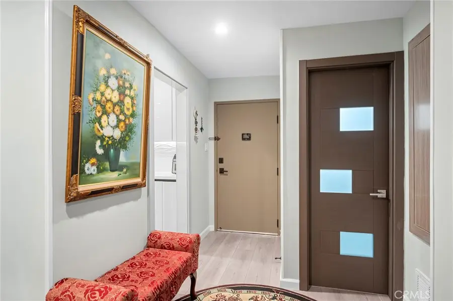 14607 Erwin #107, Van Nuys, CA 91411 - #3