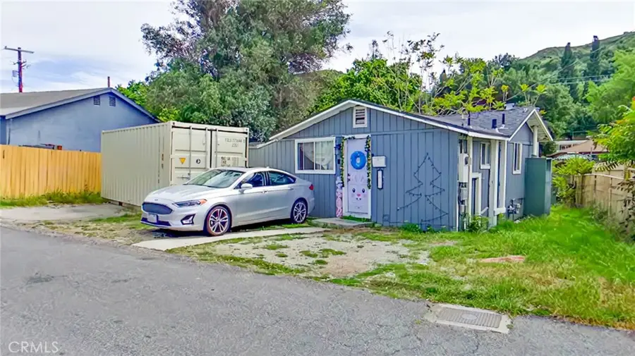 7618 Thousand Oaks, Tujunga, CA 91042 - #2