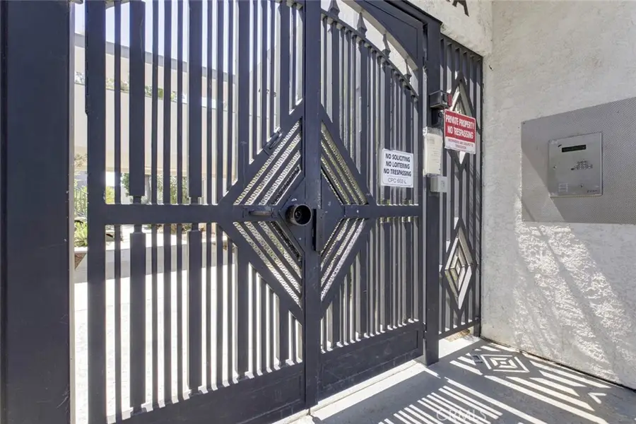 18620 Hatteras #266, Tarzana, CA 91356 - #3