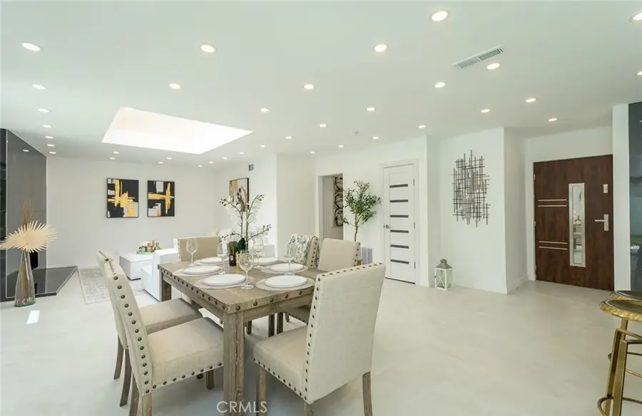 19806 Needles, Chatsworth, CA 91311 - #3