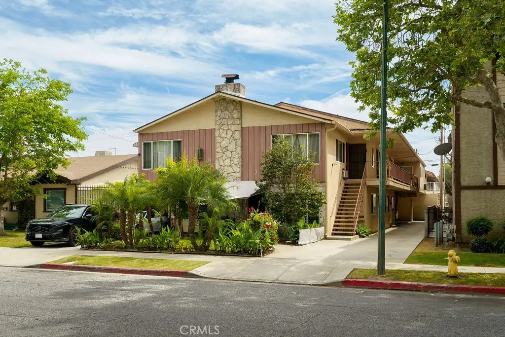 300 E Garfield Avenue, Glendale, CA 91205 - #1