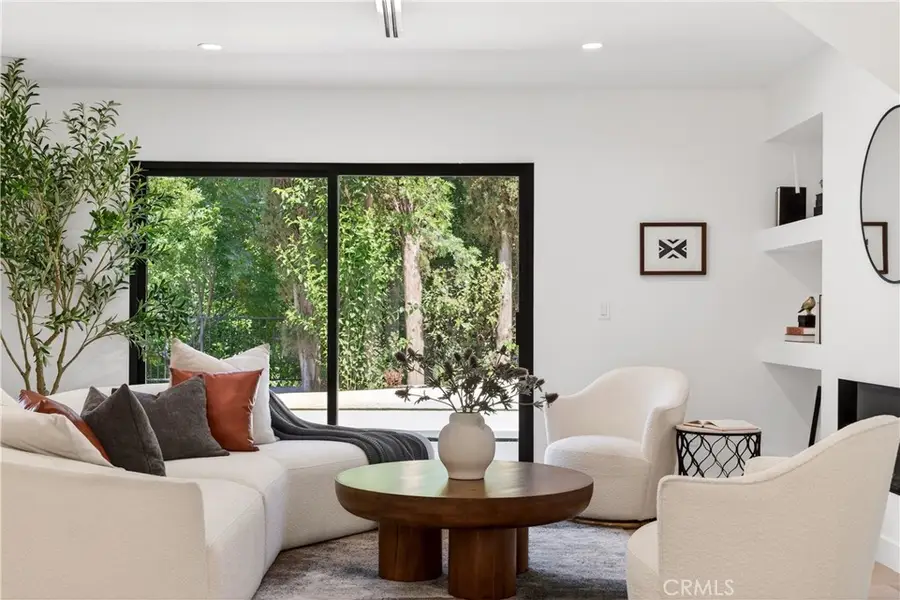 4946 Llano, Woodland Hills, CA 91364 - #3