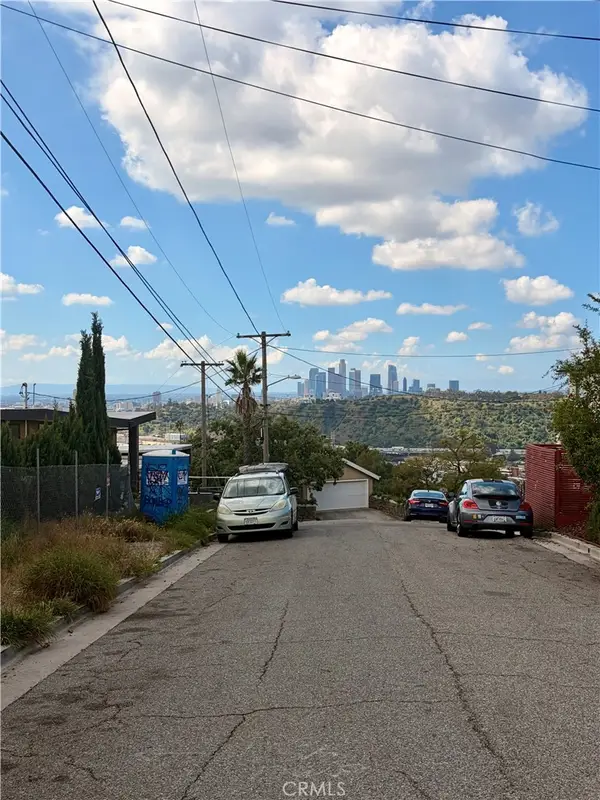 621 Etta Street, Mount Washington, CA 90065