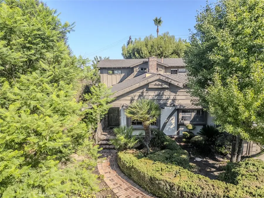 3853 Eureka Drive, Studio City, CA 91604 - #3