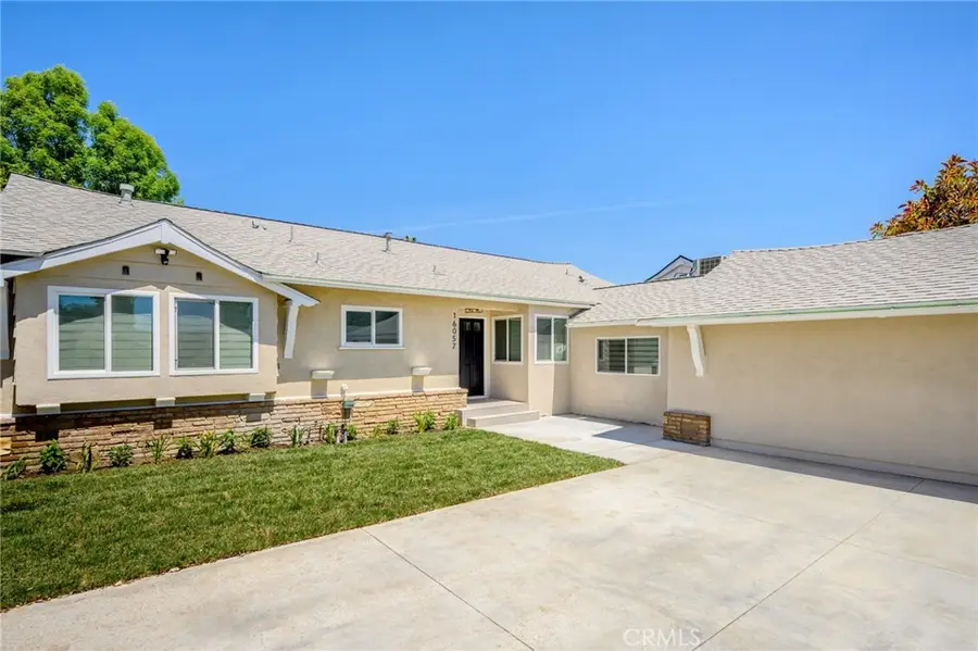 16057 Knapp, North Hills, CA 91343 - #2