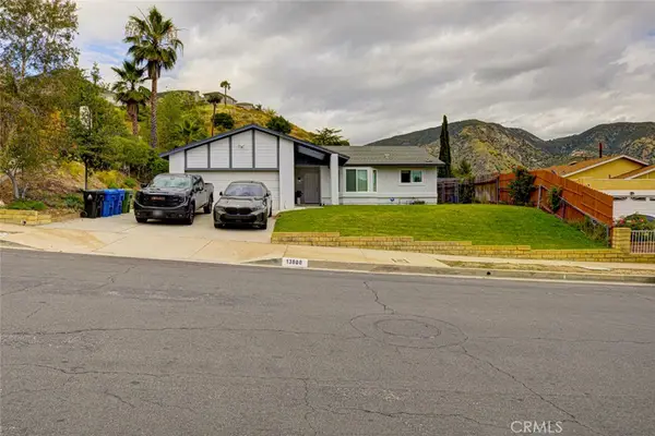 13808 Shablow Avenue, Sylmar, CA 91342