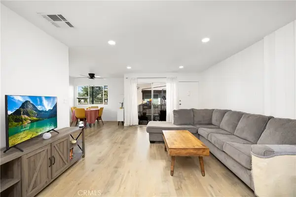 10757 Hortense #307, North Hollywood, CA 91602
