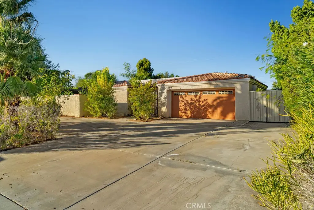 1820 E Racquet Club Road, Palm Springs, CA 92262 - #1
