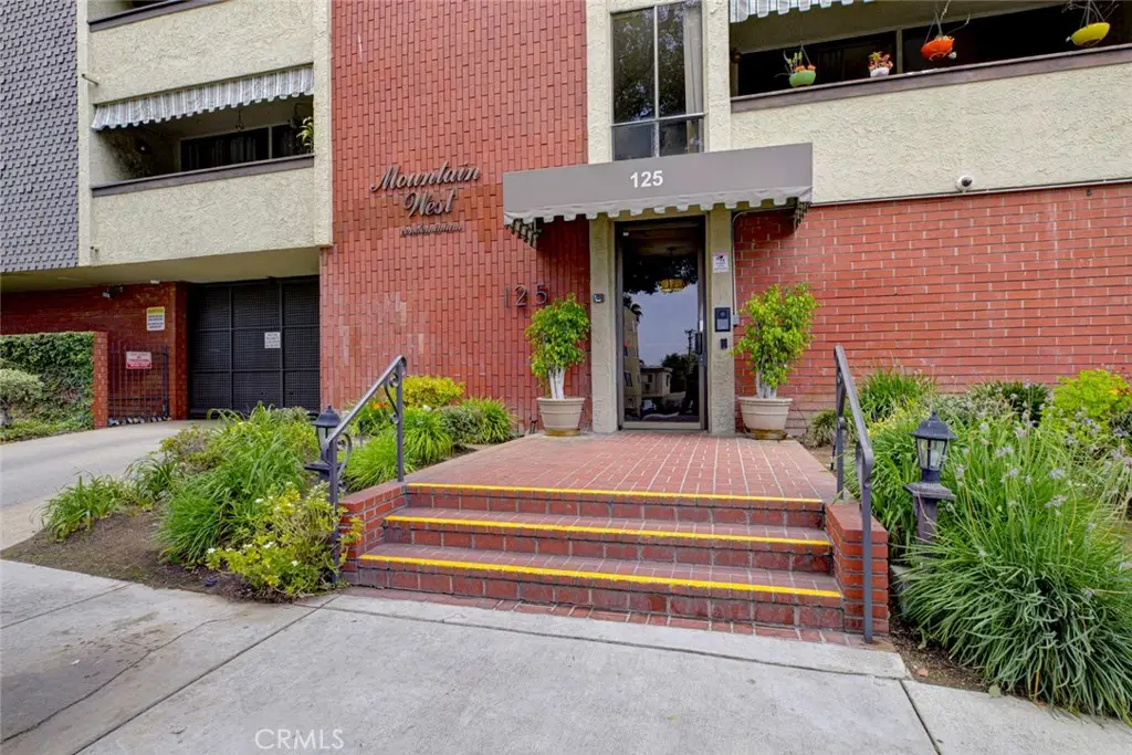125 W Mountain Street #216, Glendale, CA 91202 - #1