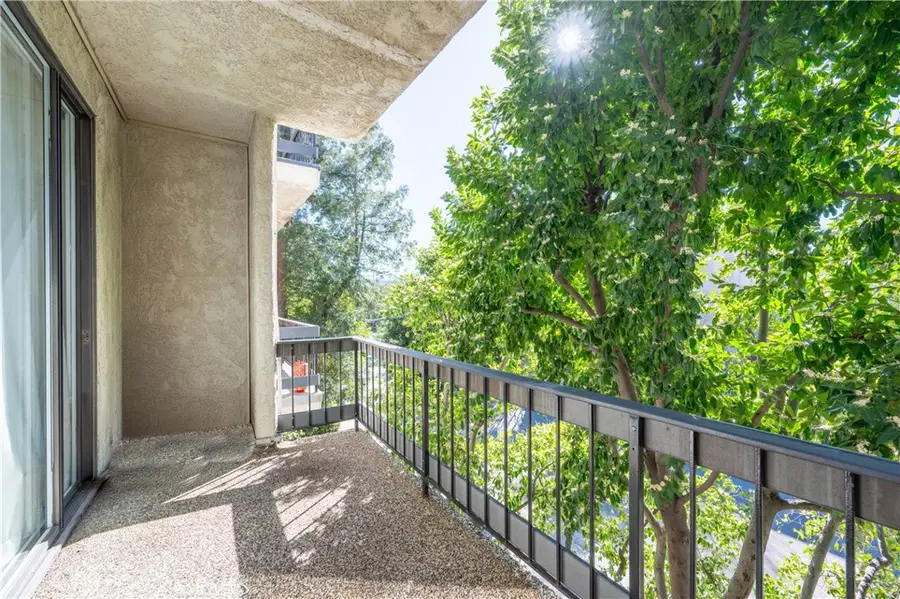 11560 Moorpark Street #204, North Hollywood, CA 91602 - #3