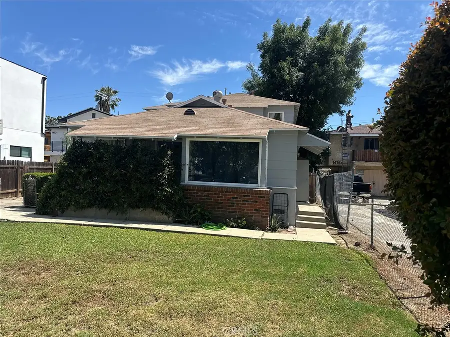 14736 Gilmore, Van Nuys, CA 91411 - #2
