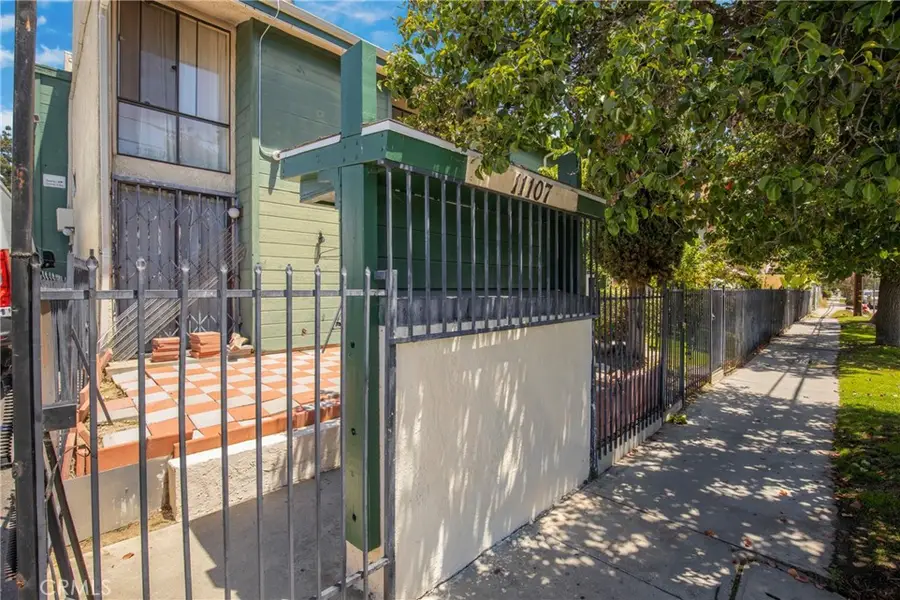 22 Arminta St Unit 22, Sun Valley, CA 91352 - #3