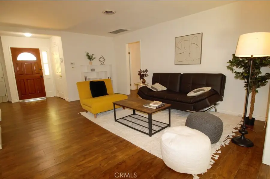 6165 Tony Avenue, Woodland Hills, CA 91367 - #3