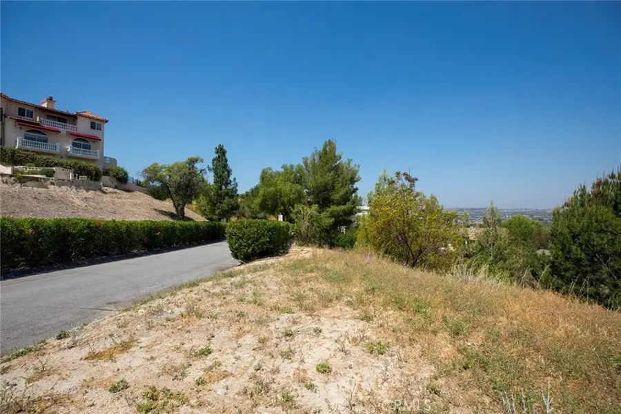 23811 Bella Vista Drive, Newhall, CA 91321 - #3