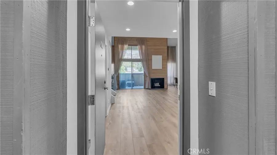 320 E Stocker #304, Glendale, CA 91207 - #2