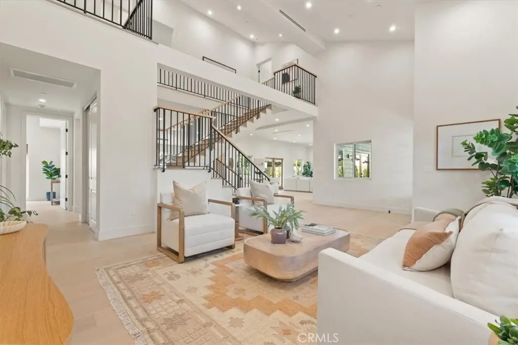 21811 San Jose Street, Chatsworth, CA 91311 - #1