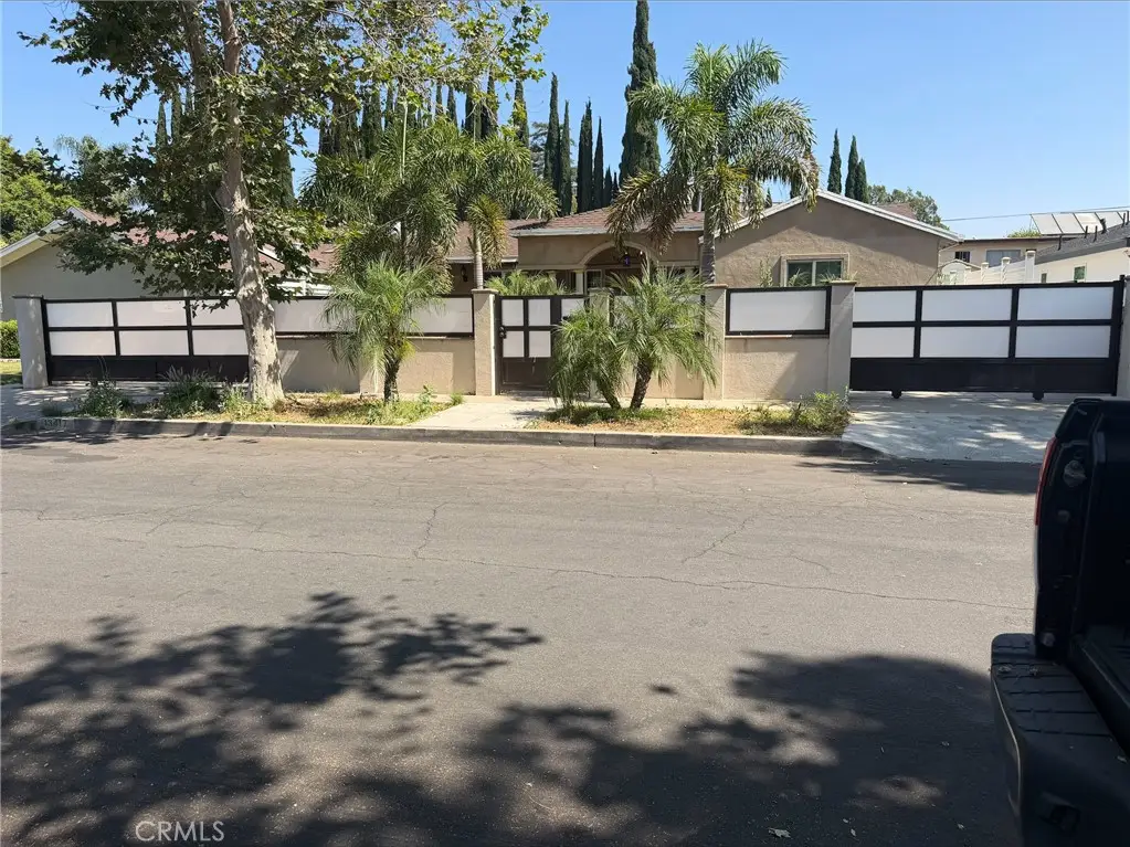 13417 Friar, Valley Glen, CA 91401 - #1