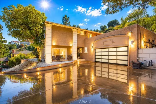 1523 Colina Drive, Glendale, CA 91208