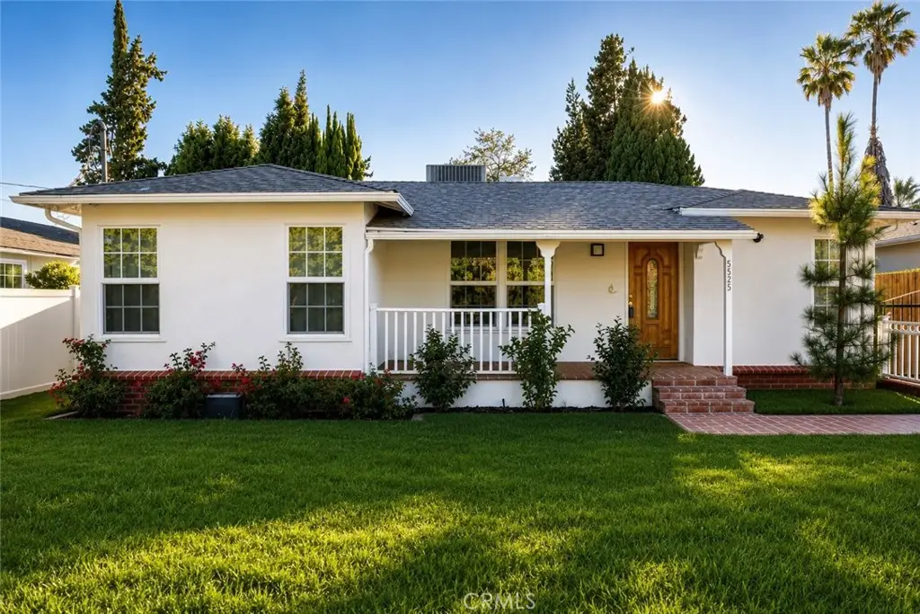 5525 Costello Avenue, Van Nuys, CA 91401 - #1