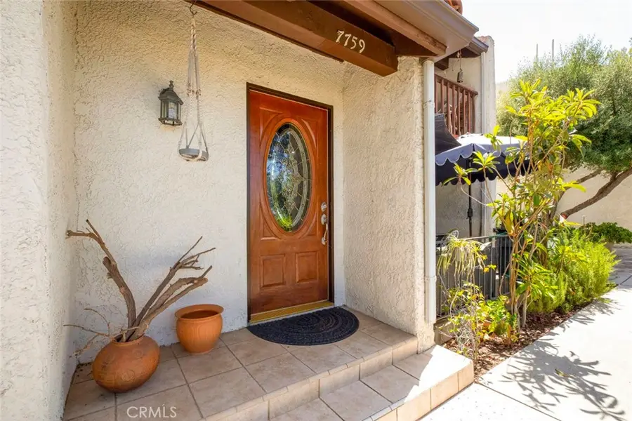 7759 Via Capri, Burbank, CA 91504 - #2