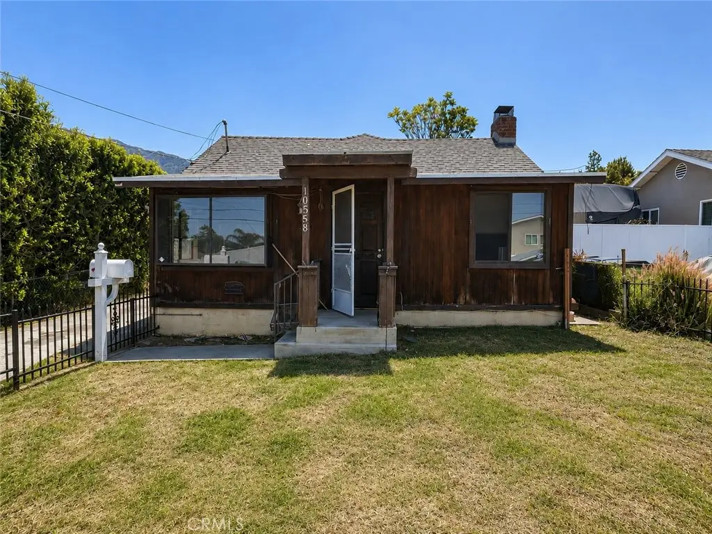 10558 Las Lunitas Avenue, Tujunga, CA 91042 - #1