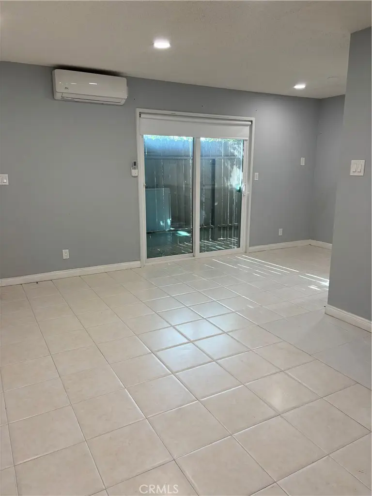 8641 Glenoaks #131, Sun Valley, CA 91352 - #2