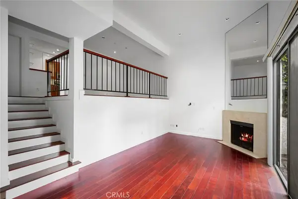 300 N Isabel Street #10, Glendale, CA 91206