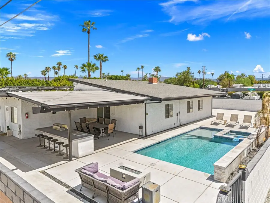 589 S Mountain View, Palm Springs, CA 92264 - #2