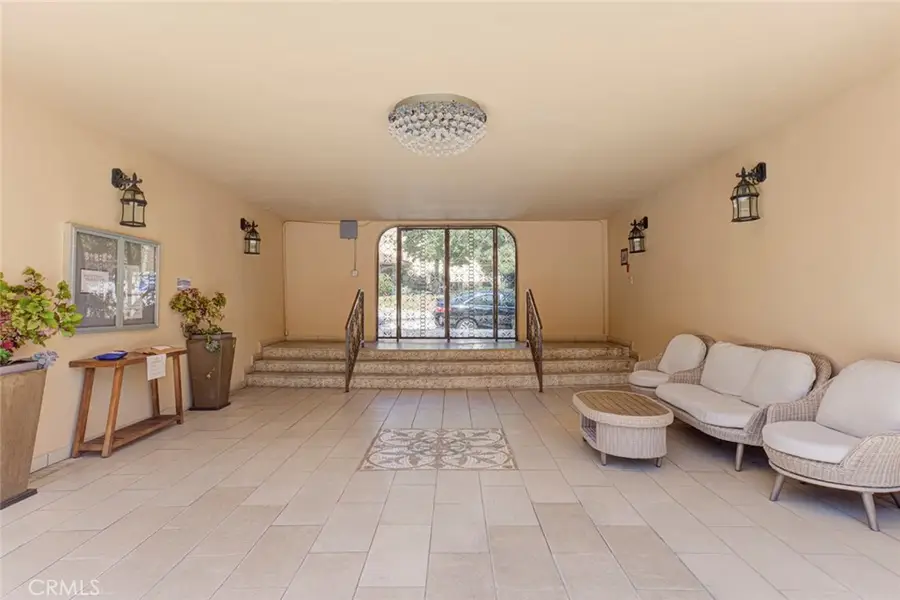 3220 Altura Avenue #217, Glendale, CA 91214 - #3