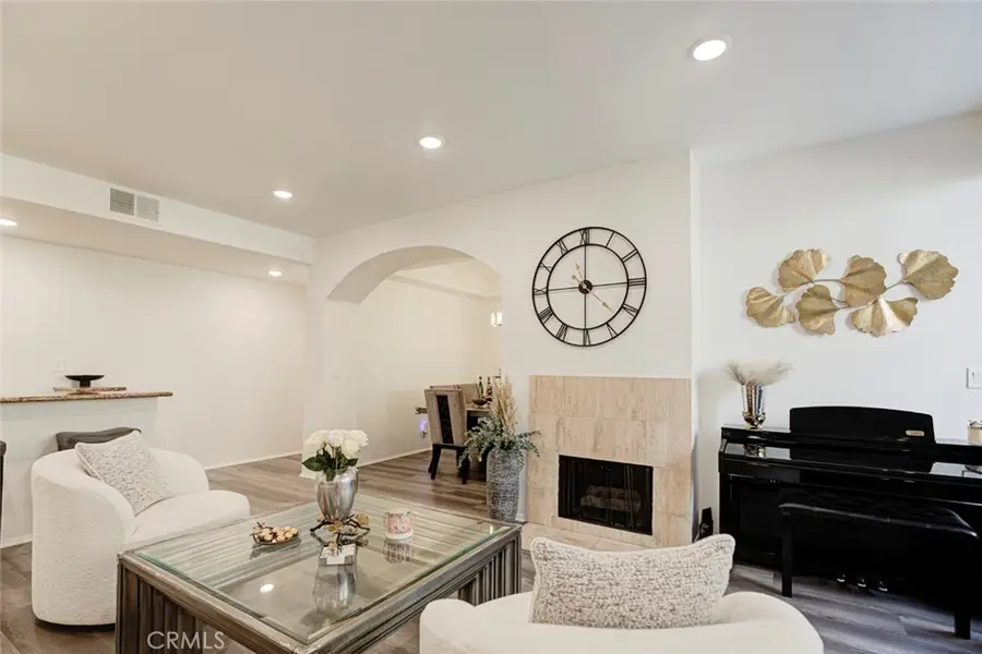 511 N Jackson #101, Glendale, CA 91206 - #2