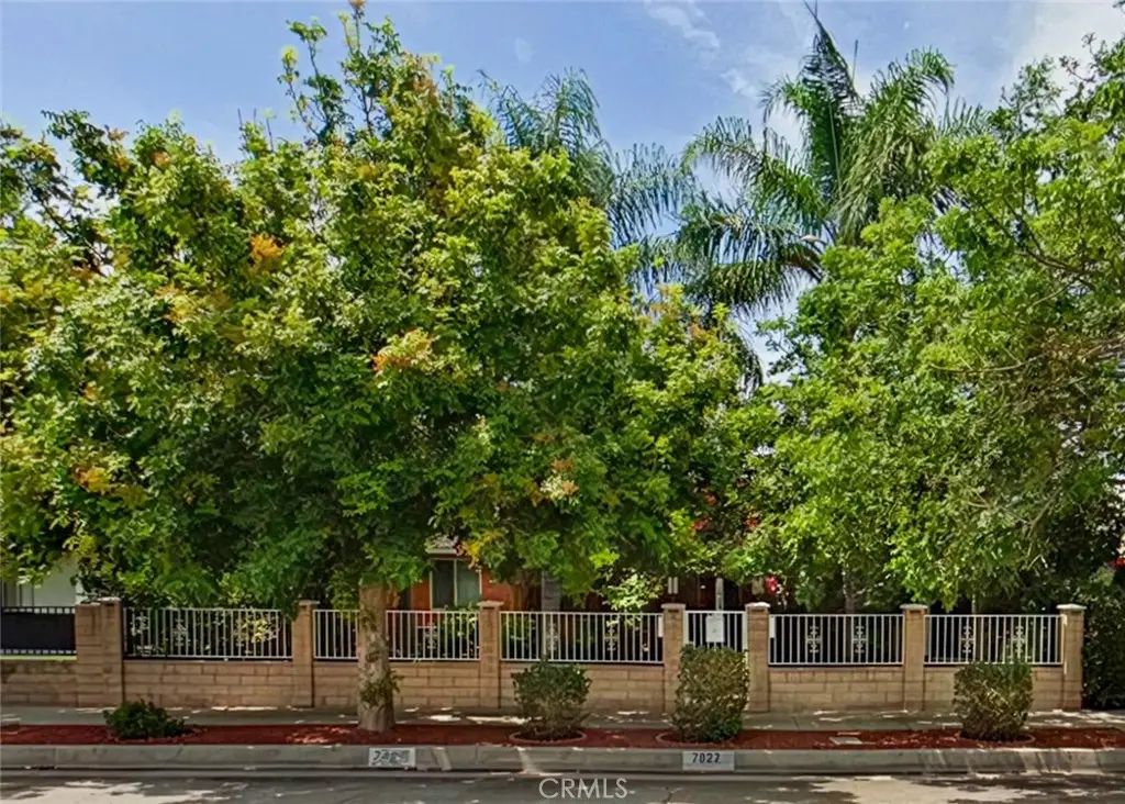 7827 Louise, Northridge, CA 91325 - #1