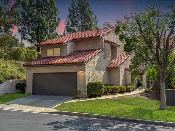 19169 Index Street #1, Los Angeles, CA 91326