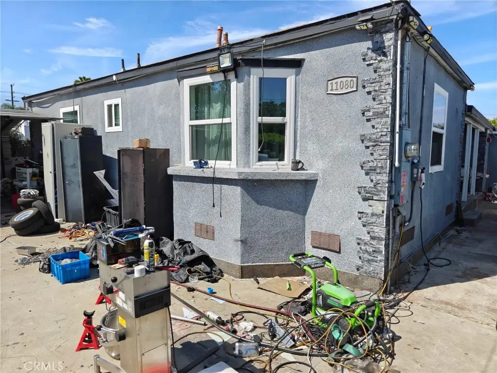 11080 De Foe, Pacoima, CA 91331 - #1