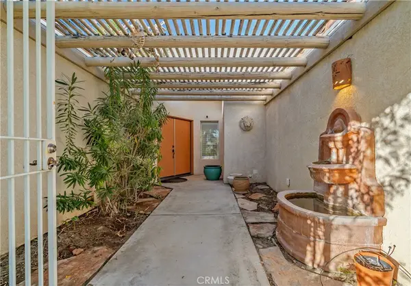 1820 E Racquet Club, Palm Springs, CA 92262