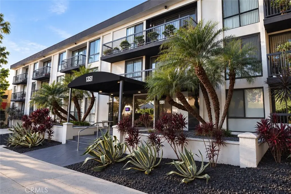1351 N Crescent Heights #308, Los Angeles, CA 90046 - #1