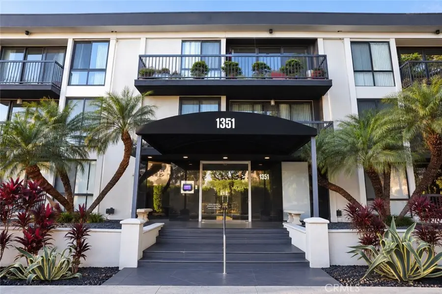 1351 N Crescent Heights #308, Los Angeles, CA 90046 - #2