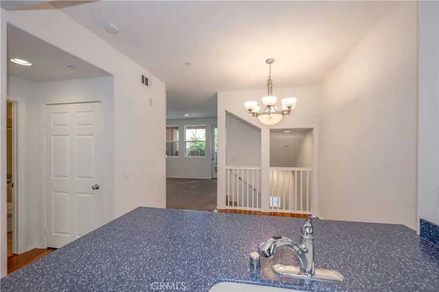700 #102 S San Fernando Boulevard, Burbank, CA 91502 - #2