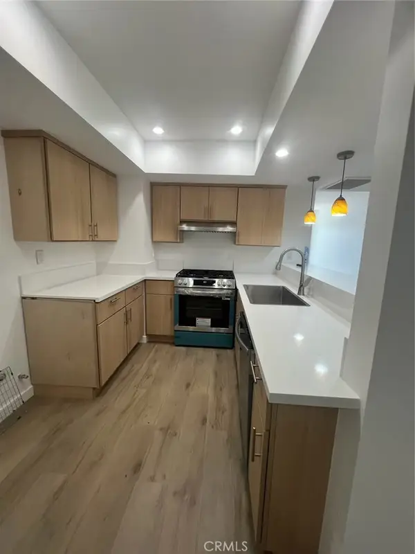 8847 Willis #32, Panorama City, CA 91402