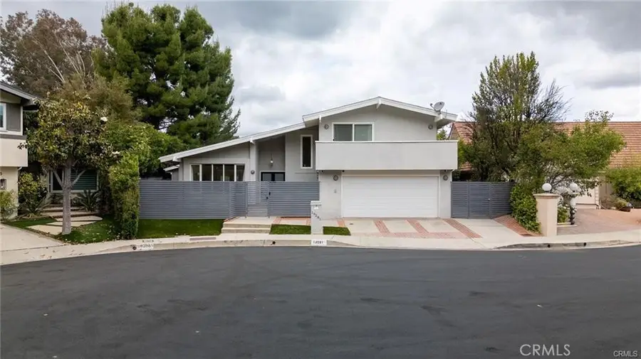 19281 Berclair Ln, Tarzana, CA 91356 - #3
