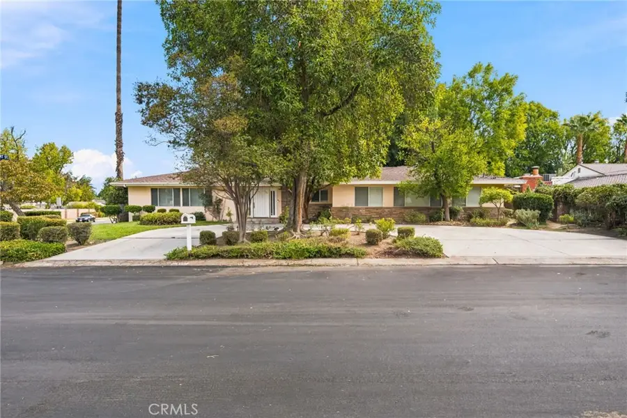 6058 Jumilla, Woodland Hills, CA 91367 - #2