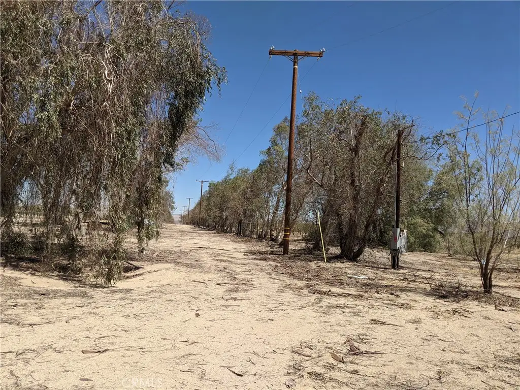 42797 Navajo, Newberry Springs, CA 92365 - #1