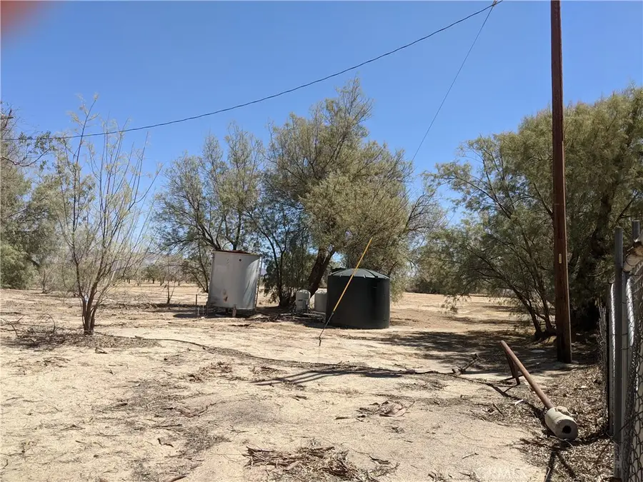 42797 Navajo, Newberry Springs, CA 92365 - #2
